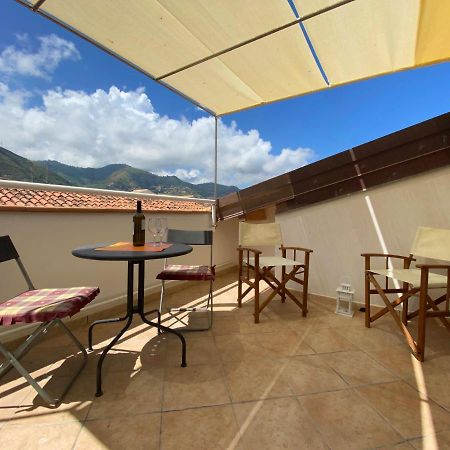 Terrazze Xxv Novembre Apartment Чефалу Екстериор снимка