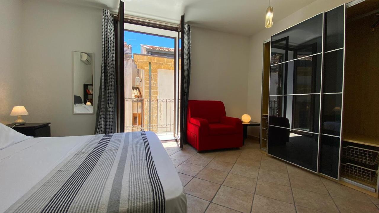 Terrazze Xxv Novembre Apartment Чефалу Екстериор снимка